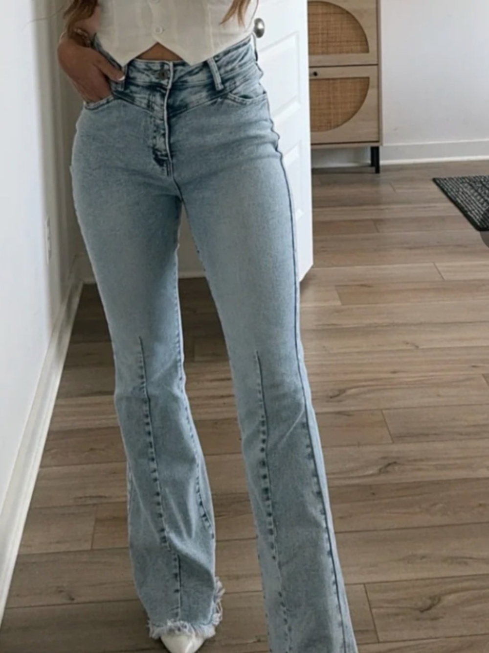 Willow Boutique Acid wash flare jeans size 9/28
